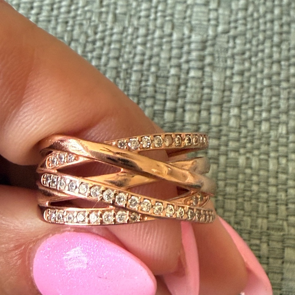 Pandora Rose Gold Ring sz 8.5 - Picture 7 of 7